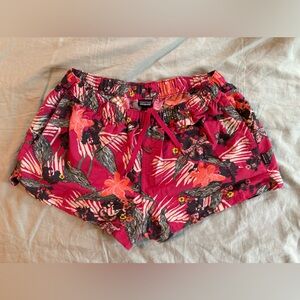 Patagonia Floral “Baggies” Shorts Women’s L